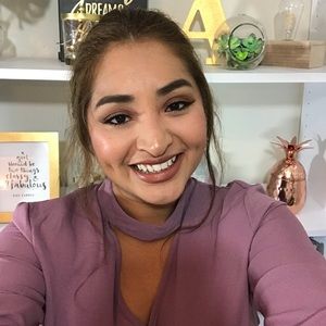 Meet your Posher, Alina